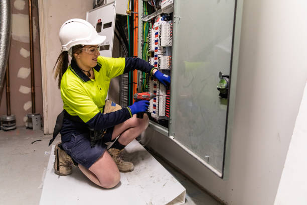 Best Electrical Outlet Repair  in Fairfax, MN