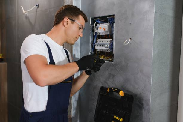 Best Electrical Outlet Repair  in Fairfax, MN